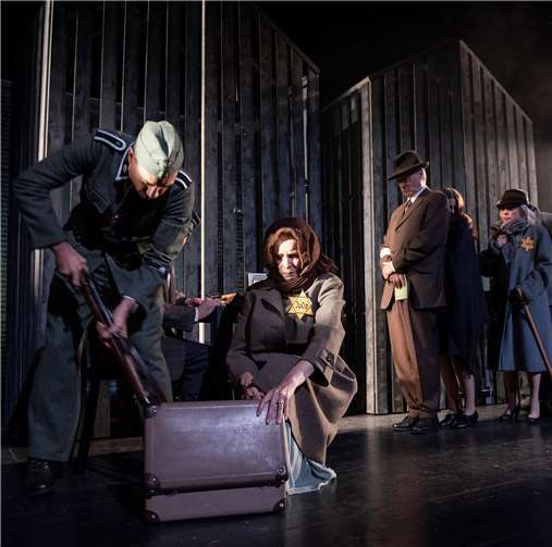 Um in der Hölle zu bestehen, braucht man keine Engel, sondern einen Pakt mit dem Teufel 