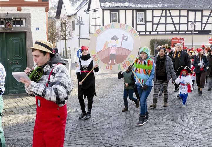Haus für Kinder ruft „Helau“ 