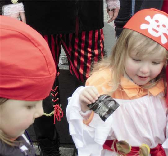Haus für Kinder ruft „Helau“ 