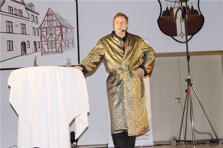 „Goldfinger“ und Spendenbereitschaft erbrachten 11.000 Euro 