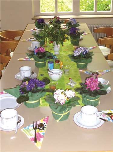 Eier bemalen für den guten Zweck 