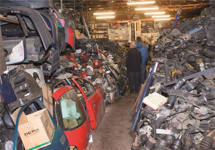 Fans drängten sich bei den kultigen Schrotthändlern 