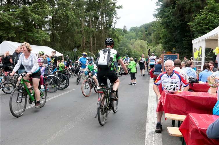 Durch das Wunderschöne Ahrtal waren tausende unterwegs 