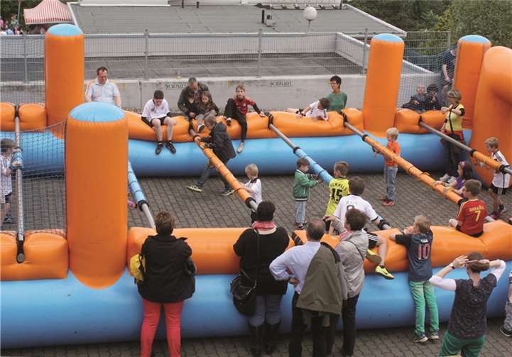 Im Vorfeld der Fußball-WM in Brasilien drehte sich alles um Bälle 