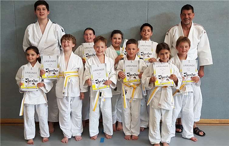 Prüfungen bei den TV-Judoka