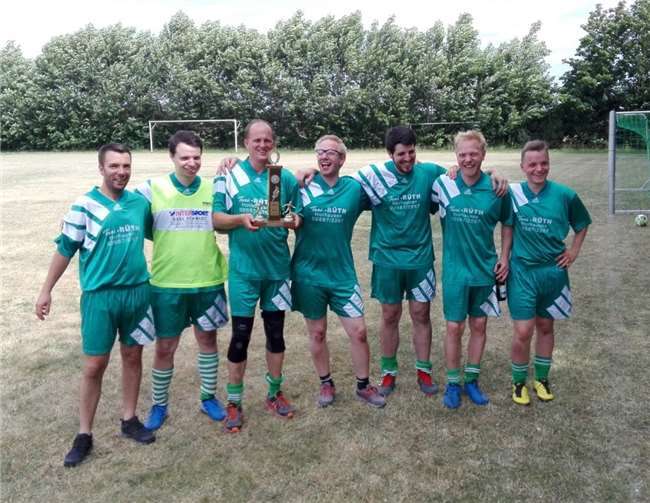 Feuerwehr setzte sich im Traditionsspiel durch 