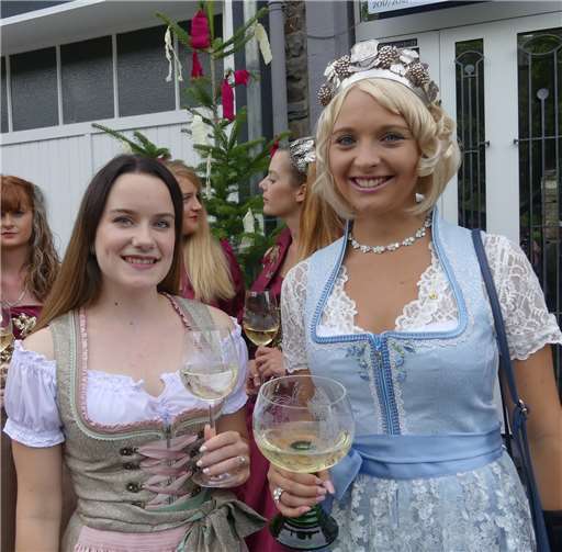 Weinregentinnen gaben sich ein Stelldichein 