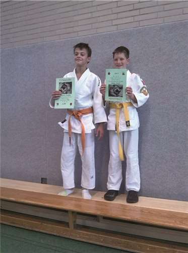 Vier Gold- und zwei Bronzemedaillen erkämpft 