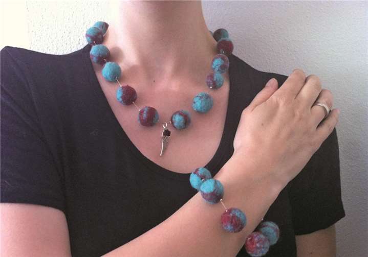 Kunsthandwerkermarkt an Fronleichnam rund um die Pfarrkirche Vallendar 