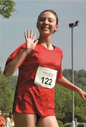 Laufen und Schwimmen für den Sieg 