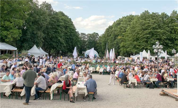 „Queen Kings“ boten üppige musikalische Hauptspeise mit schmackhaften Beilagen 