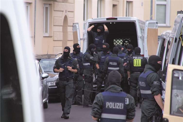  Razzia in Koblenz-Lützel 