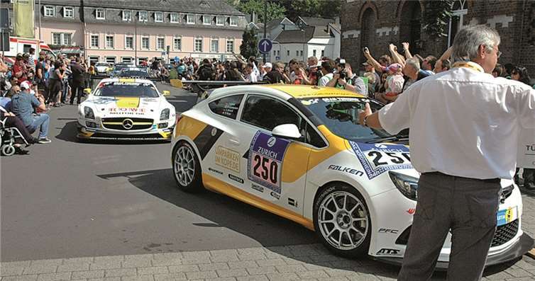 Hunderte begeisterte Fans in der Johanniterstadt 
