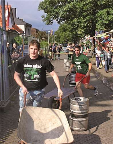 Gewinner des Schürreskarrerennen ist das Team „Der Holder läuft“
