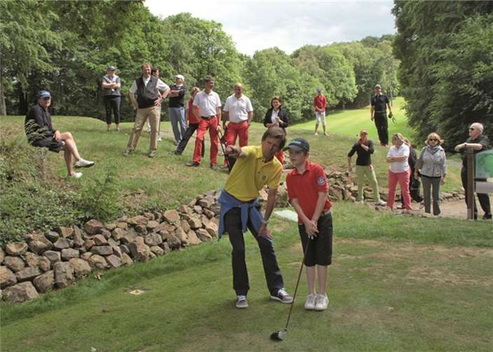 Golfspaß zwischen Posttower und Parabolspiegel 