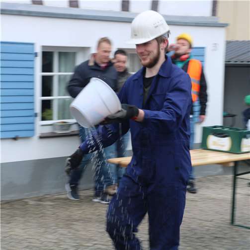 „In memoriam Notre Dame“ als schönste Karre ausgezeichnet 