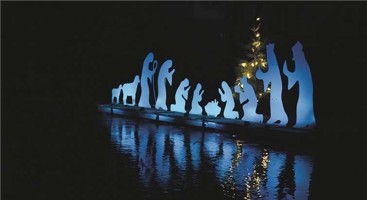 200 Bürger eröffneten Weihnachtsdorf 