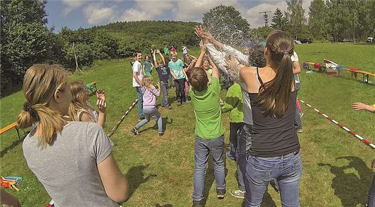 Tollen Teilnehmer, gute Spiele, geniale Stimmung und großer Zusammenhalt 