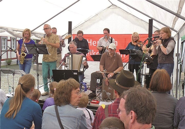 Musik erklang in den Gassen 