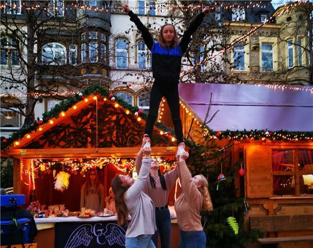 Plätzchen, Marmelade, Pralinen und vieles mehr waren im Angebot 