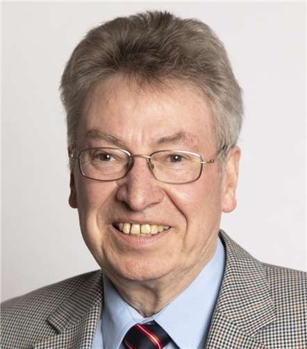 Dechant Jörg Meyrer eröffnete das Jubeljahr 