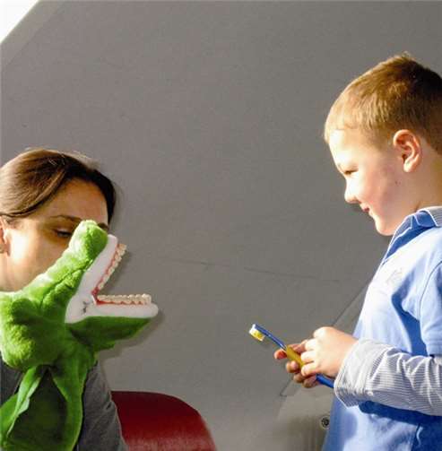 „Mit Fridolin und Luzie ist Zähneputzen ein Kinderspiel“