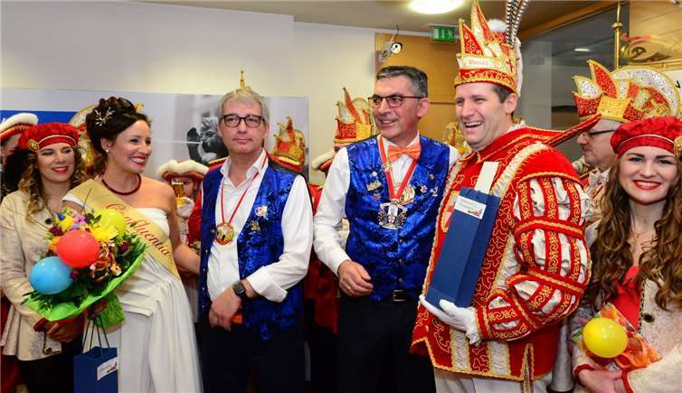 Bänker richtig „jeck“ 