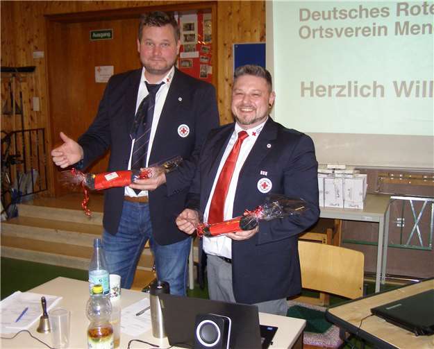 14 Ehrenamtler leisteten 2.700 Stunden 