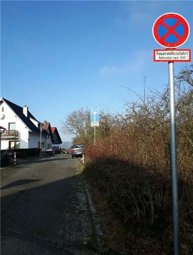 Amtliche Feuerwehrzufahrt in der VG Unkel