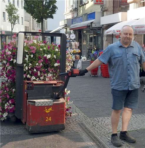 Leuchtende Farben schmücken Andernach 