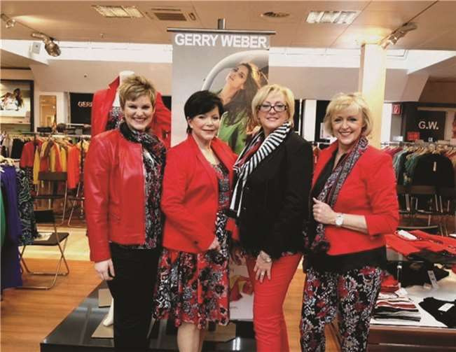 Damenmode in traumhaften Farbkombinationen 