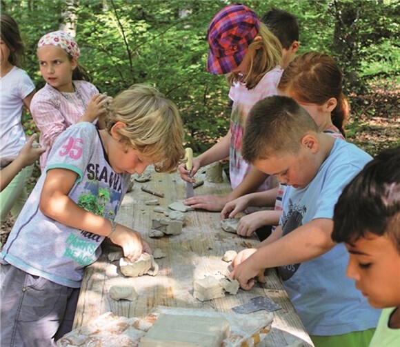 Waldferienspiele in der freien Natur begeisterten die Kinder 