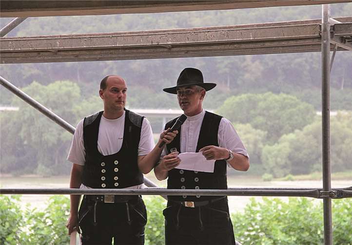 Ein imposantes Bauwerk am Rhein 