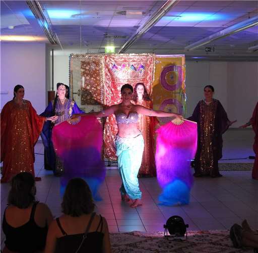 Orientalisch heiß und tiefenentspannt Erfolgreiche lange Einkaufsnacht 