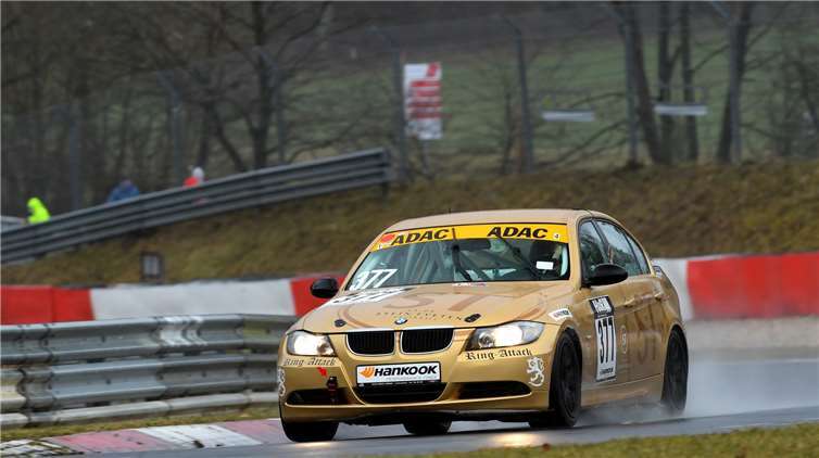 Bereit für die erste Startflagge 