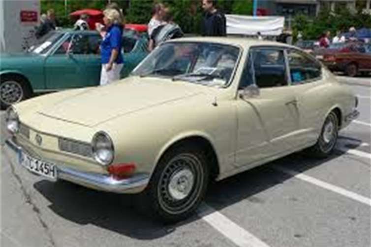 Oldtimer-Stammtisch und Tour zum Nürburgring 