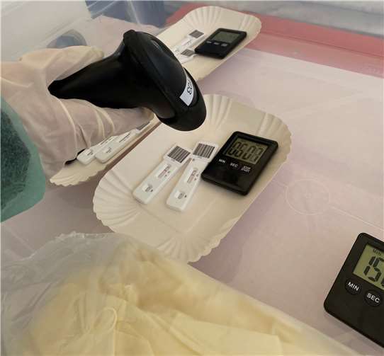 Coronatest Drive-In Bad Neuenahr-Ahrweiler hinter Bauhaus 