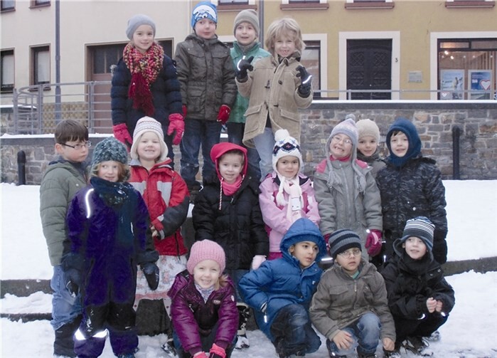 Aktion „Sicher im Verkehr“ mit den „Gelben Füßen“ und mit Hilfe der Polizei 