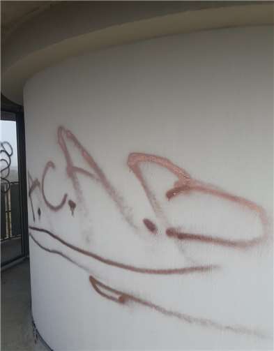 Beliebtes Ausflugsziel mit Farbe verunstaltet 