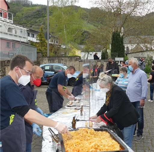 Traditioneller Schmorbraten zum 40. Jubiläum Traditioneller Schmorbraten zum 40. Jubiläum