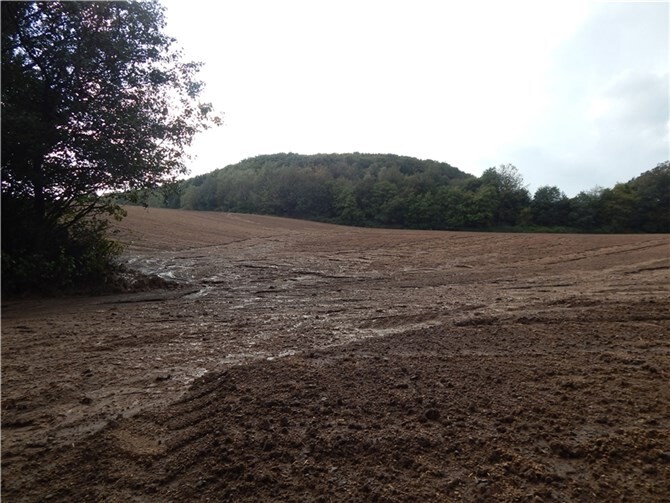 Schlammlawine sucht sich ihren Weg durch halb Nickenich 