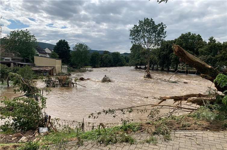 Gaffer erschweren Rettungseinsätze