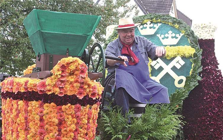 Buntes Treiben auf Erpels Straßen 