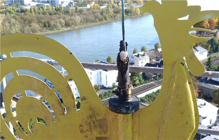 Wetterhahn wacht wieder über Weißenthurm Wetterhahn wacht wieder über Weißenthurm