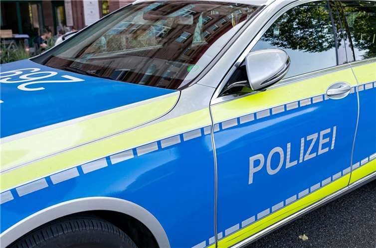 Koblenz: Brutaler Raub auf Postfiliale - Täter flüchtig 