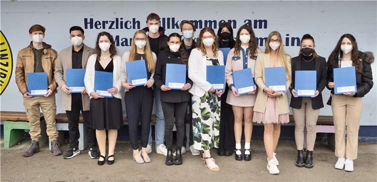Alle 59 jungen Menschen haben es geschafft Alle 59 jungen Menschen haben es geschafft