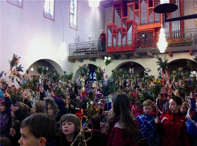 Gesang erfüllte das Kirchenschiff 