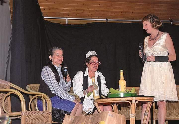 „Lebendige Owezesse Dorfkultur“ ließ die Brohltalhalle beben 