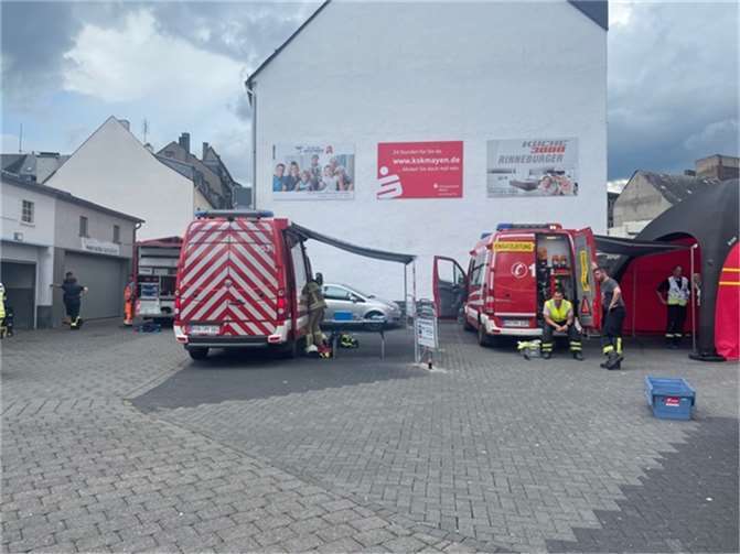 Brand in Mayen: Ursache war eine chemische Reaktion zweier Stoffe Brand in Mayen: Ursache war eine chemische Reaktion zweier Stoffe