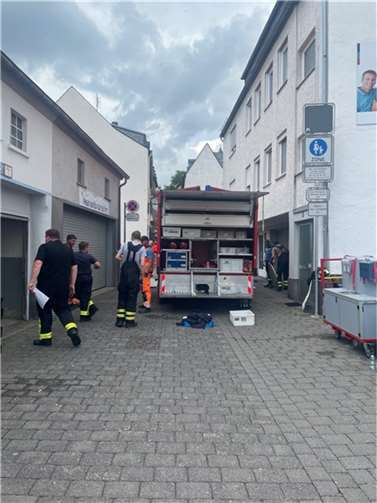 Brand in Mayen: Ursache war eine chemische Reaktion zweier Stoffe Brand in Mayen: Ursache war eine chemische Reaktion zweier Stoffe